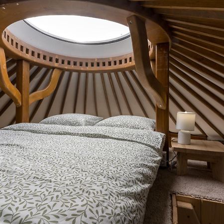 Gorski Glamping - Caloroczne Jurty Z Widokiem Tylmanowa Zewnętrze zdjęcie
