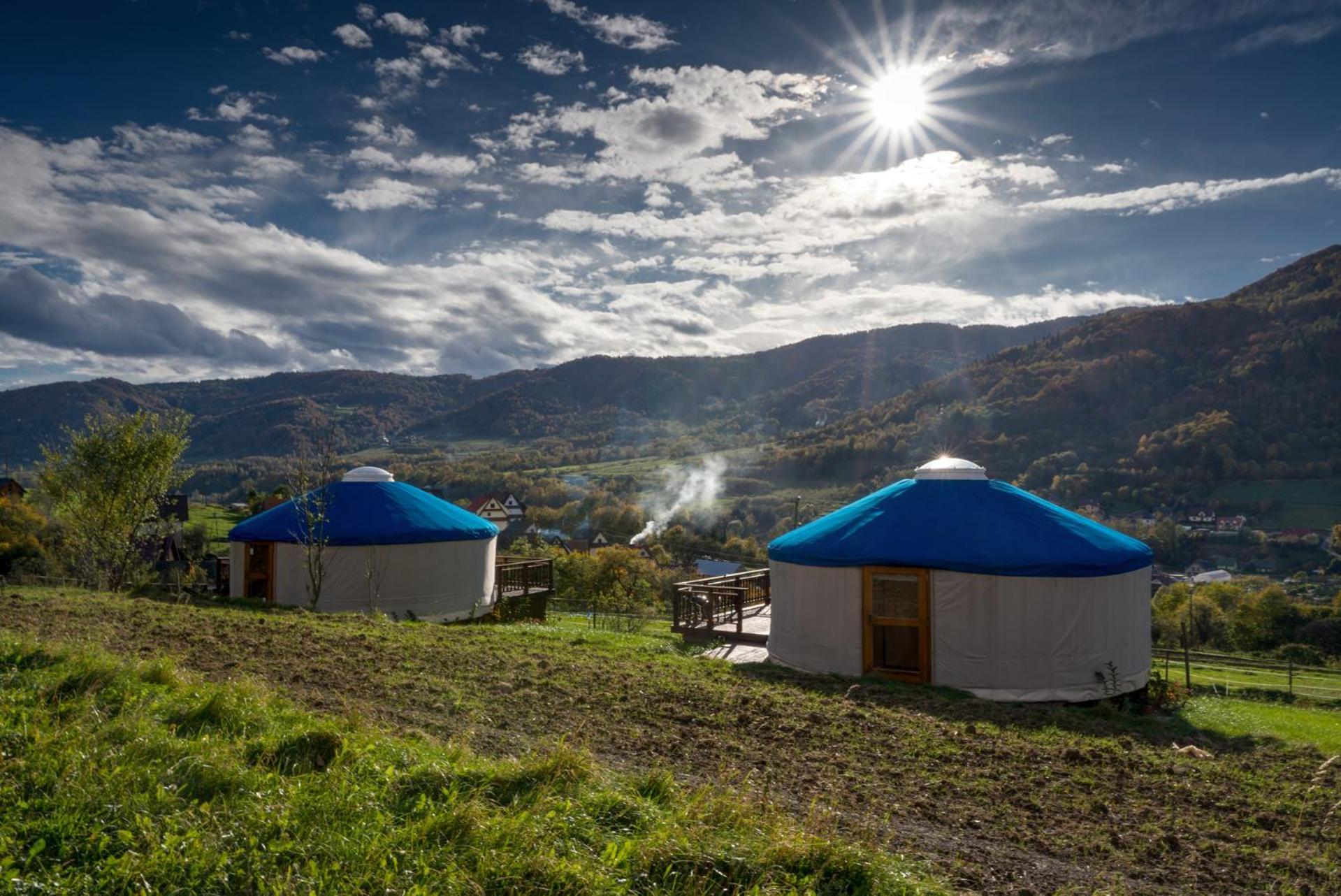 Gorski Glamping - Caloroczne Jurty Z Widokiem Tylmanowa Zewnętrze zdjęcie