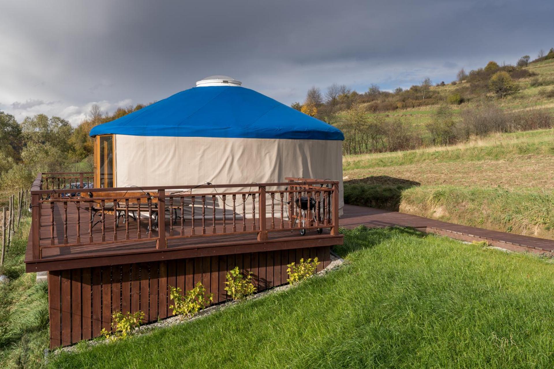 Gorski Glamping - Caloroczne Jurty Z Widokiem Tylmanowa Zewnętrze zdjęcie