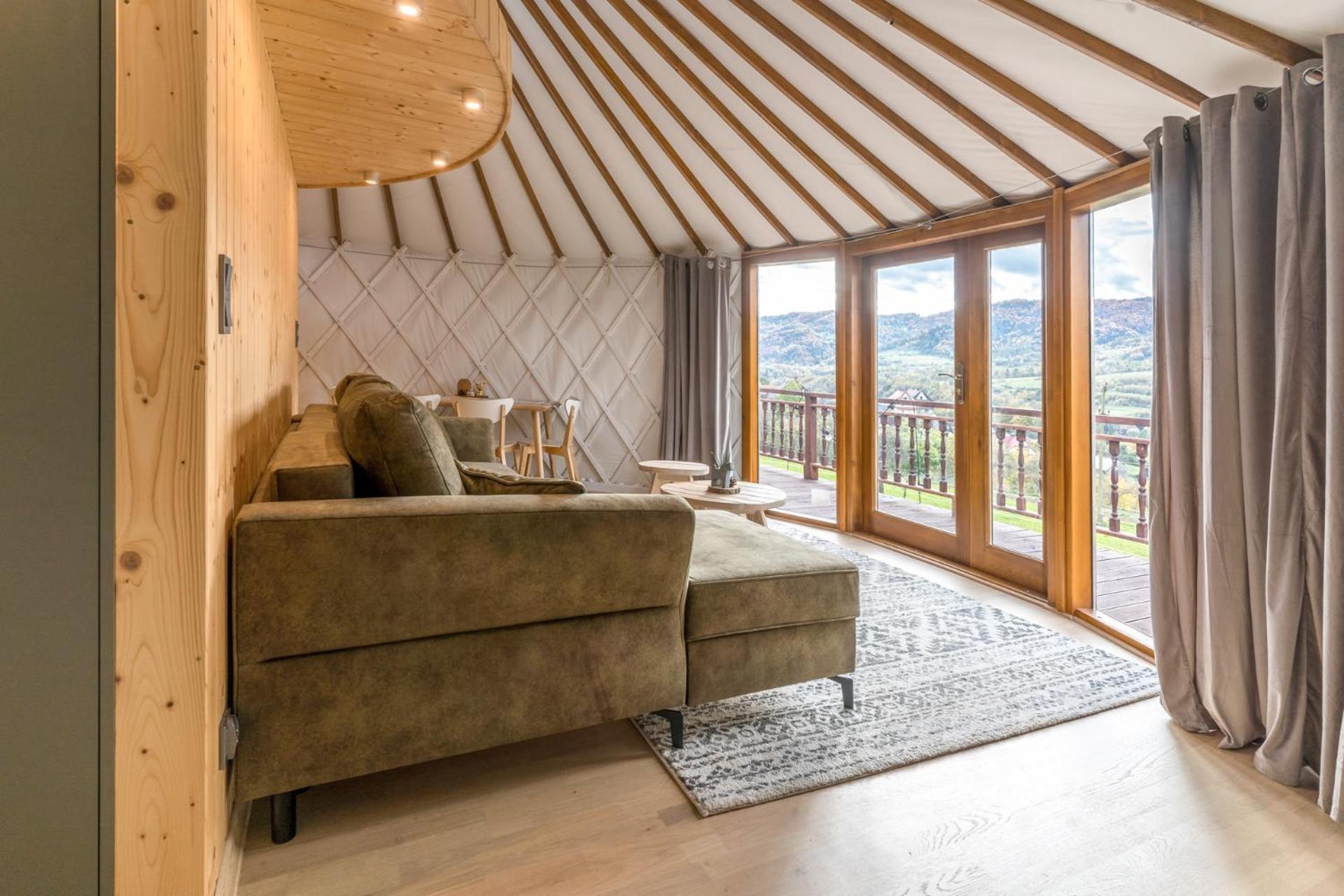 Gorski Glamping - Caloroczne Jurty Z Widokiem Tylmanowa Zewnętrze zdjęcie